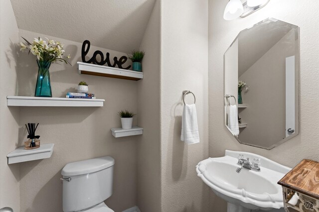 9415 Vista Falls Ct, Richmond, TX 77469 - bathroom featuring toilet and a sink