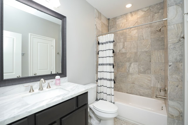 5120 Larkin St, Houston, TX 77007 - bathroom with vanity, shower / bath combo, and recessed lighting