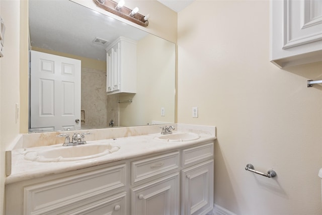 8666 Pearl Point St, Houston, TX 77044 - full bath with double vanity