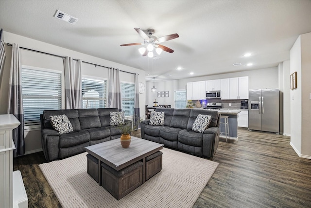 18827 Palmetto Hills Dr, New Caney, TX 77357 - living area featuring ceiling fan, dark wood-style flooring, and recessed lighting