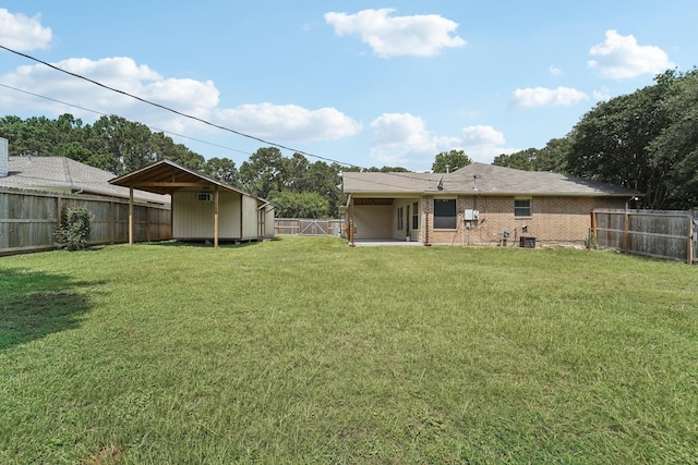 19115 Forest Ridge Dr, Magnolia, TX 77355 - fenced backyard with a shed