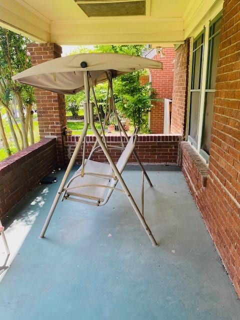 1502 Godwin St, Houston, TX 77023 - view of patio / terrace