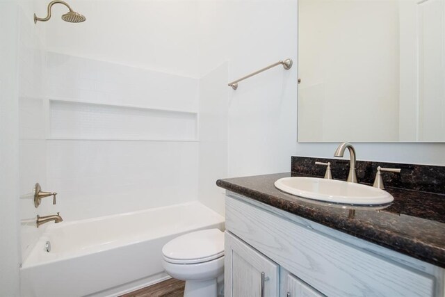 5119 Briscoe St A/B, Unit A/B Houston, TX 77033 - bathroom with vanity, shower / tub combination, and wood finished floors