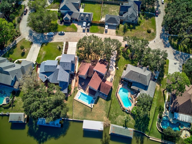 8307 Amber Cove Dr, Atascocita, TX 77346 - aerial view of property and surrounding area featuring nearby suburban area