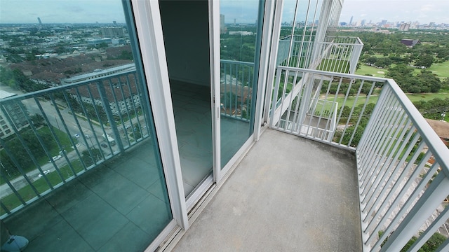 5925 Almeda Rd Unit 12113, Houston, TX 77004 - balcony featuring a view of city