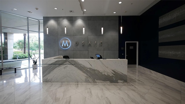 5925 Almeda Rd Unit 12113, Houston, TX 77004 - welcome area with recessed lighting