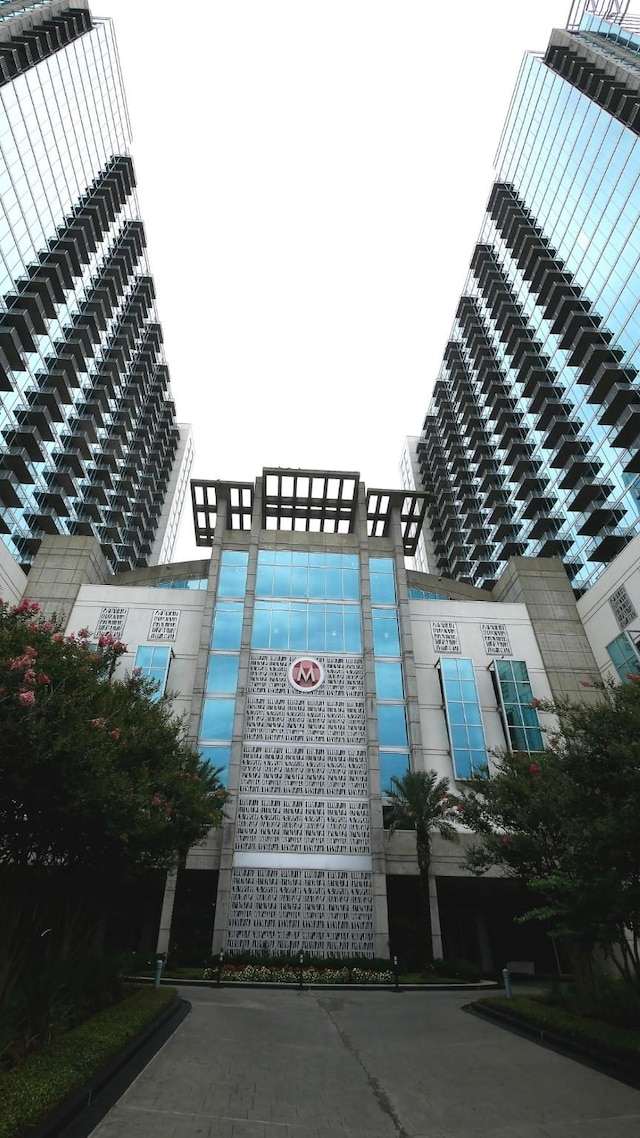 5925 Almeda Rd Unit 12113, Houston, TX 77004 - view of building exterior