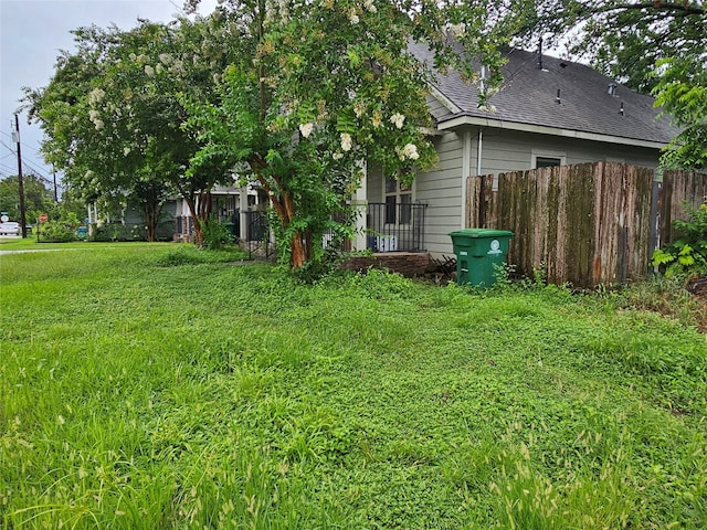 3022 Mcilhenny St, Houston, TX 77004 - view of yard