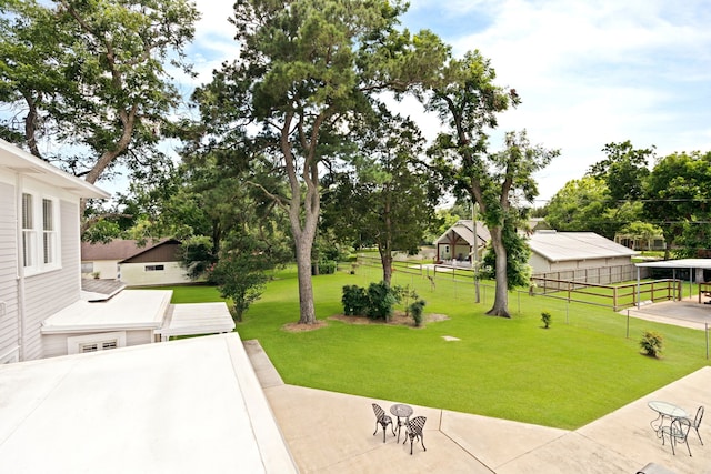 603 Hardeman St, Sealy, TX 77474 - view of yard