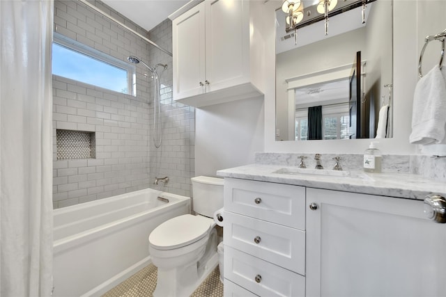811 Byrne St, Houston, TX 77009 - bathroom with shower / bath combo, vanity, and tile patterned flooring