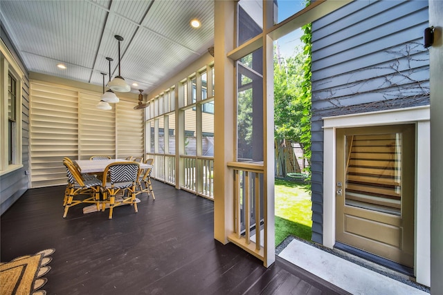 811 Byrne St, Houston, TX 77009 - sunroom / solarium with outdoor dining space and healthy amount of natural light