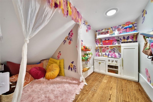 811 Byrne St, Houston, TX 77009 - bedroom with light wood-style flooring