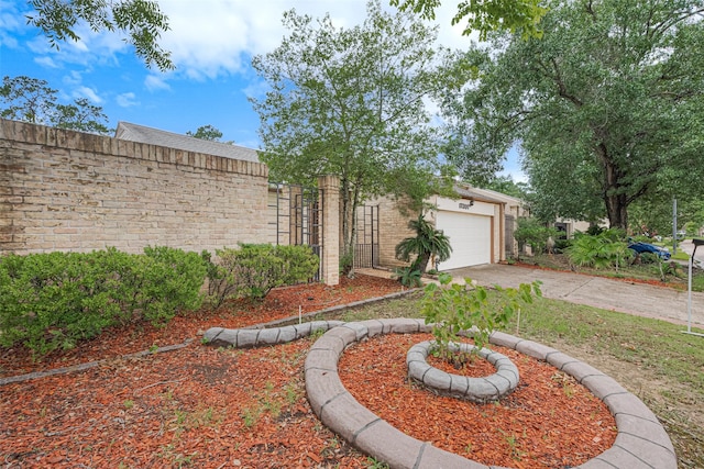 17207 Meadow Butte Dr, Houston, TX 77090 - view of front of property featuring an attached garage and driveway
