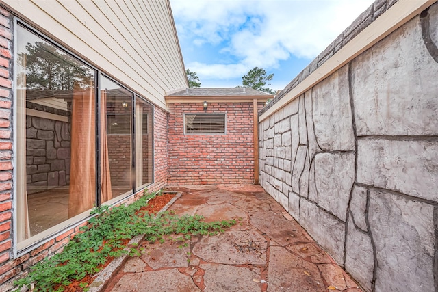 17207 Meadow Butte Dr, Houston, TX 77090 - view of patio