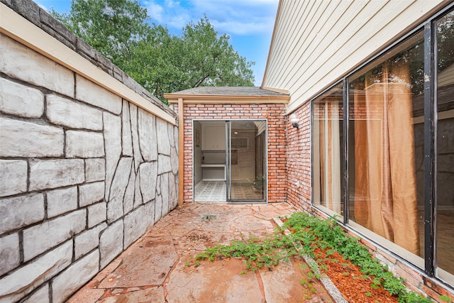 17207 Meadow Butte Dr, Houston, TX 77090 - view of patio / terrace
