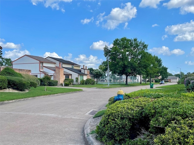 7840 Bateman Ln, Houston, TX 77088 - view of property's community
