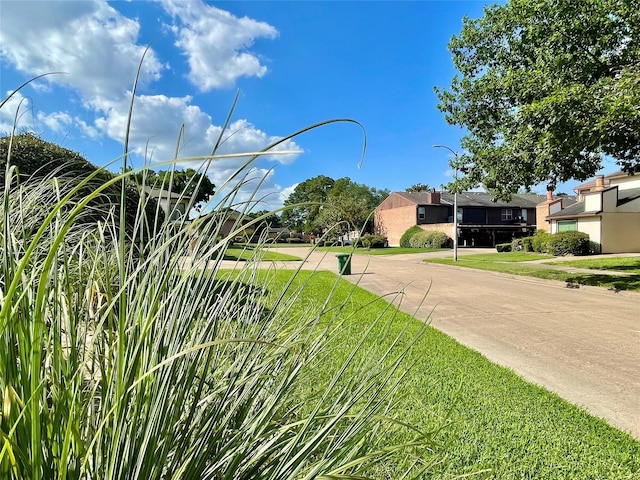 7840 Bateman Ln, Houston, TX 77088 - view of road featuring street lights
