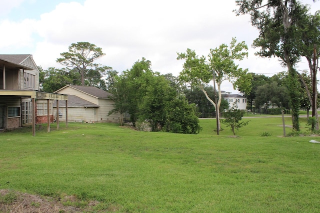 3603 Rio Vista St, Houston, TX 77021 - view of grassy yard