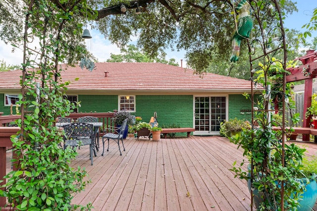 5022 Briarbend Dr, Houston, TX 77035 - wooden terrace with outdoor dining space