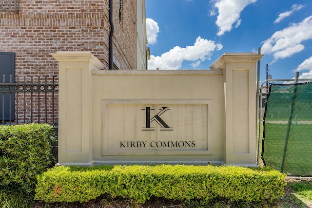 2321 W Main St, Houston, TX 77098 - photo 2
