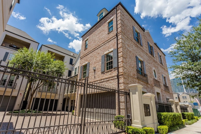 2321 W Main St, Houston, TX 77098 - photo 5