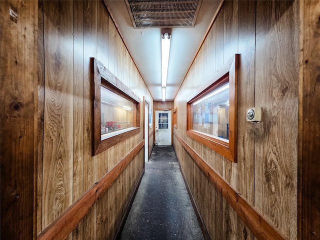7528 Gainesville St, Houston, TX 77020 - hallway with wood walls