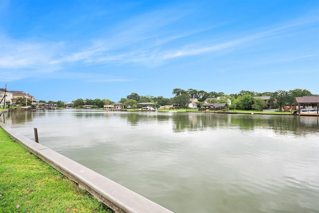 2032 Glencove Dr, Seabrook, TX 77586 - water view