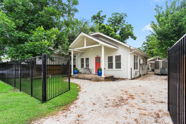 3809 Billingsley St, Houston, TX 77009 - view of front facade featuring driveway