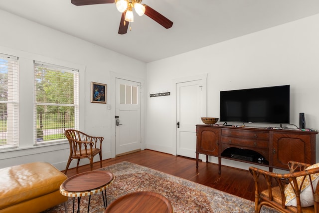 3809 Billingsley St, Houston, TX 77009 - living area featuring wood finished floors and ceiling fan