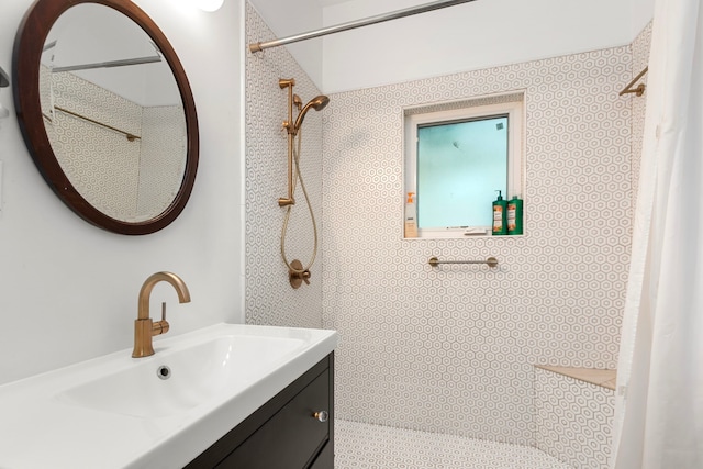 3809 Billingsley St, Houston, TX 77009 - bathroom with tiled shower and vanity