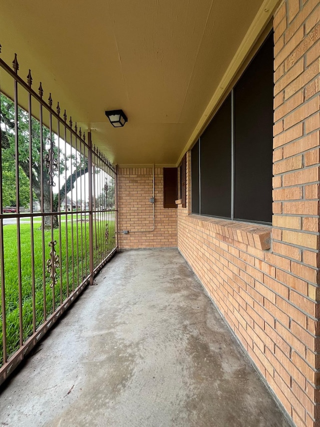 7541 Werner St, Houston, TX 77037 - view of patio / terrace