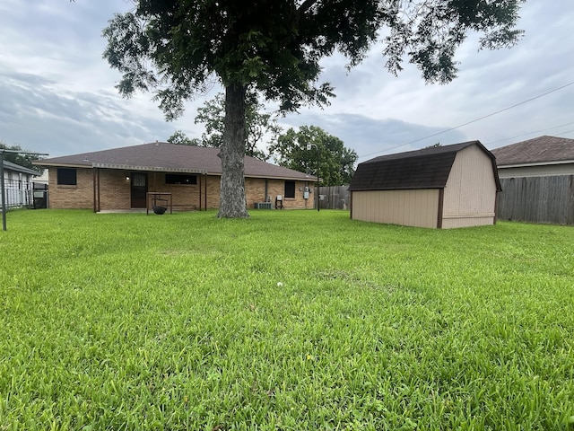 7541 Werner St, Houston, TX 77037 - view of yard featuring a storage unit