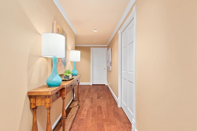 14655 Champion Forest Dr Unit 1704, Houston, TX 77069 - corridor with ornamental molding, wood finished floors, and recessed lighting