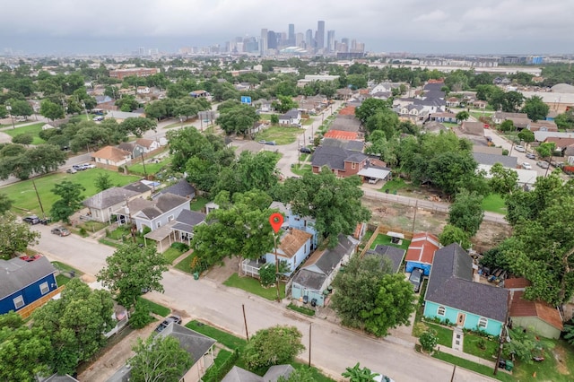 523 N Jenkins St, Houston, TX 77003 - aerial perspective of suburban area with city skyline
