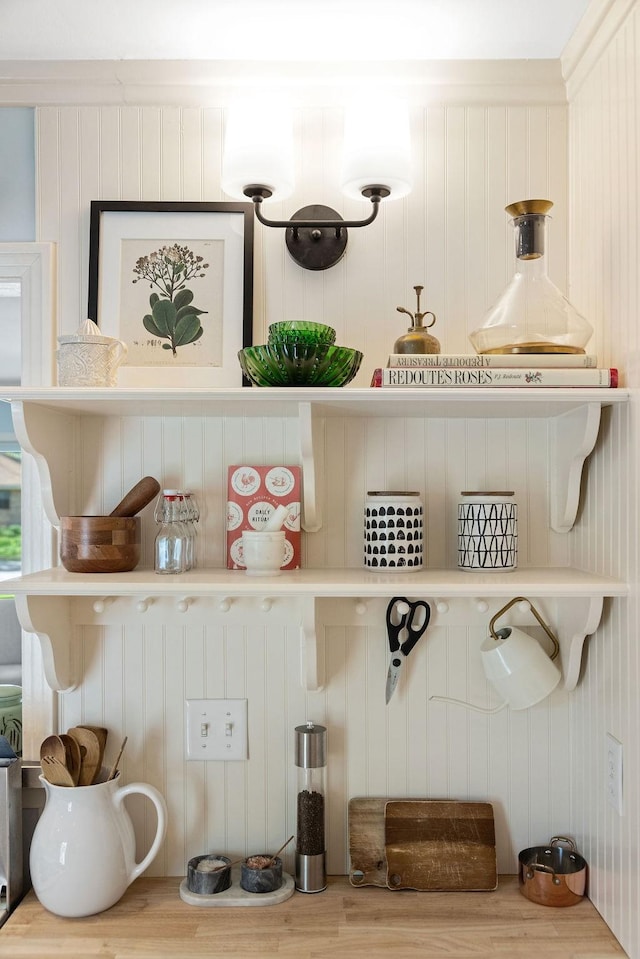 1726 Saxon Dr, Houston, TX 77018 - view of storage area