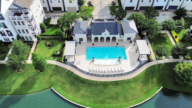 861 Dunleigh Meadows Ln, Houston, TX 77055 - aerial view of a pool area and a large body of water