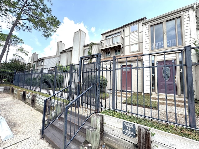 1083 Country Place Dr Unit 28, Houston, TX 77079 - view of property's community featuring a gate
