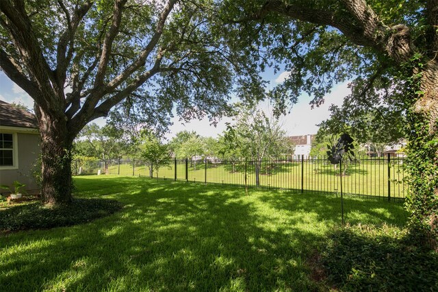 2627 Brazos Ridge Dr, Sugar Land, TX 77479 - photo 22