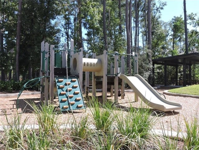 2011 Lost Timbers Dr, Conroe, TX 77304 - photo 22