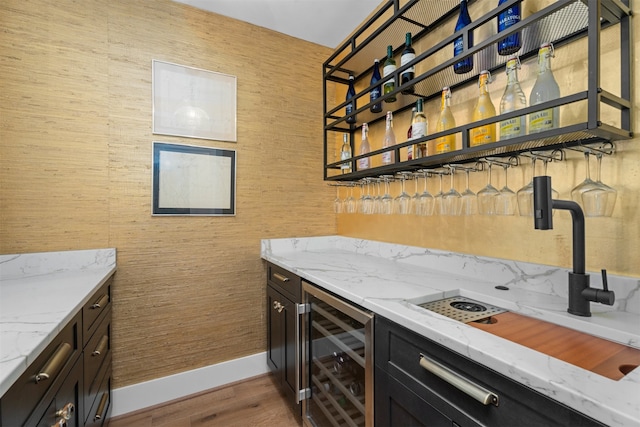1543 Columbia St, Houston, TX 77008 - indoor dry bar with beverage cooler and wood finished floors