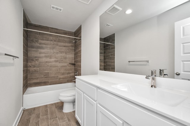 11138 Gardenia Creek Dr, Houston, TX 77044 - full bathroom featuring vanity, shower / washtub combination, wood tiled floors, and recessed lighting