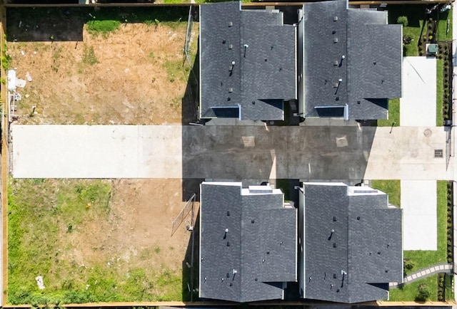 1124 Hogan St, Houston, TX 77009 - drone / aerial view