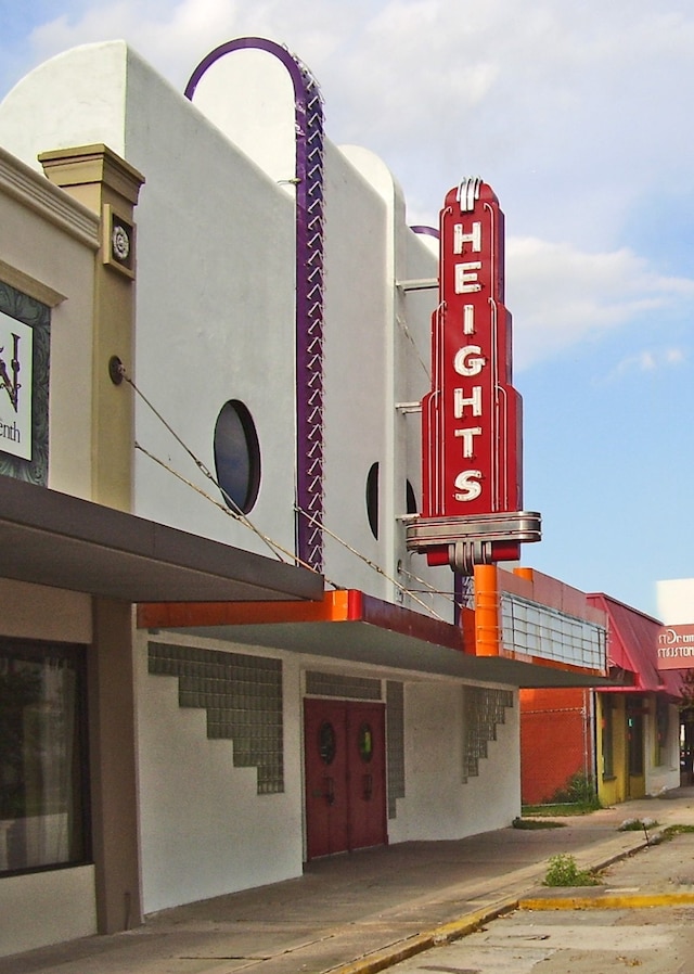 1124 Hogan St, Houston, TX 77009 - view of property