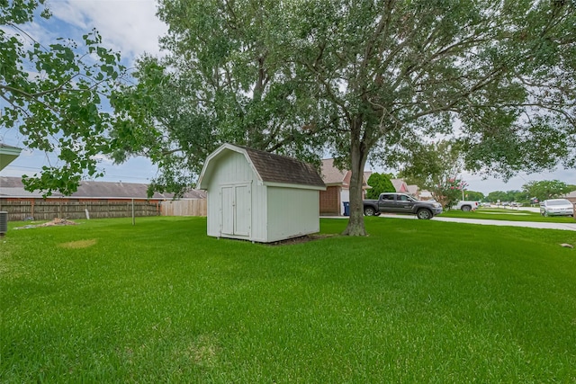 2401 33rd Ave N, Texas City, TX 77590 - view of yard featuring a storage unit