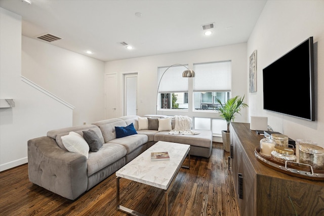 1050 Timbergrove Yards Ln, Houston, TX 77008 - living room featuring dark wood finished floors and baseboards