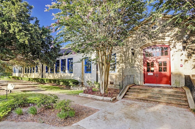 2001 Holcombe Blvd Unit 2305, Houston, TX 77030 - doorway to property featuring brick siding