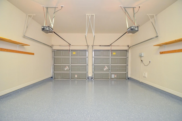 11611 Royal Oaks Vw, Houston, TX 77082 - garage with a garage door opener