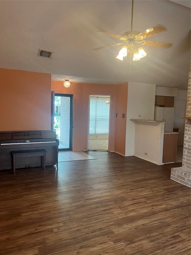 4822 Misty Shadows Dr, Houston, TX 77041 - unfurnished living room featuring a ceiling fan and wood finished floors
