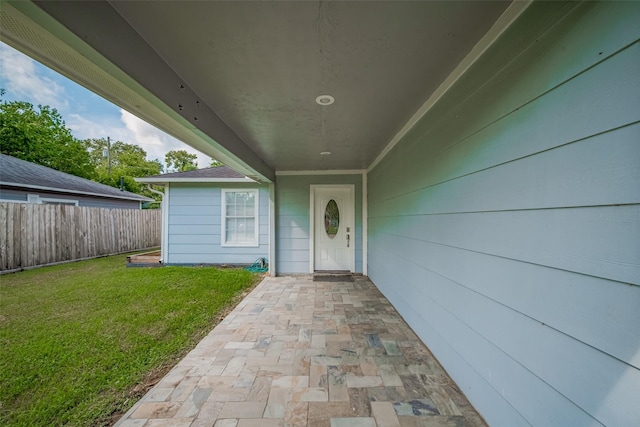 3930 Daphne St, Houston, TX 77021 - property entrance with a patio area