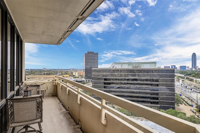 14 Greenway Plz Unit 15Q, Houston, TX 77046 - balcony featuring a view of city